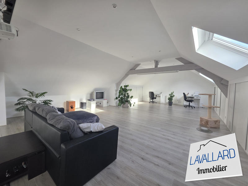 Maison ancienne - 256 m² - 6 pièces