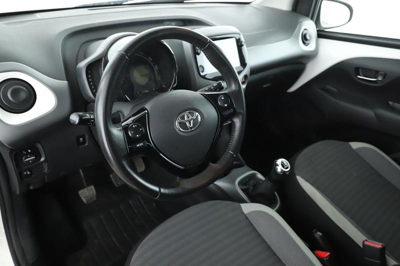 Toyota Aygo 1.0 Vvt-i X-Play 5p 72 ch