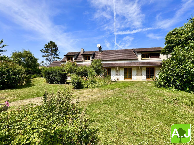 Maison ancienne - 141 m² - 6 pièces