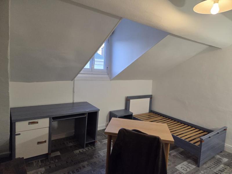 Studio - 120 m² - 7 pièces