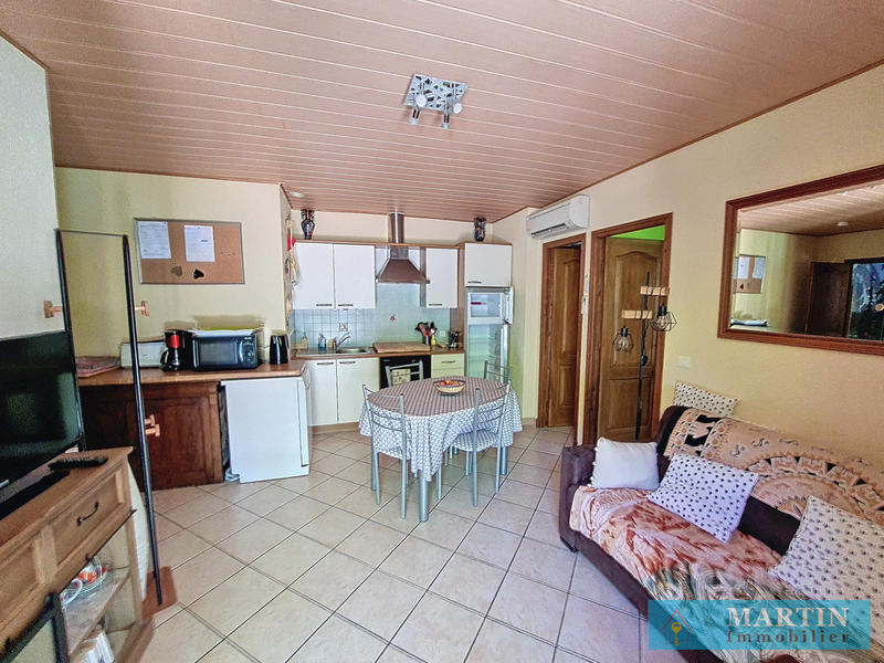 Villa - 185 m² - 9 pièces