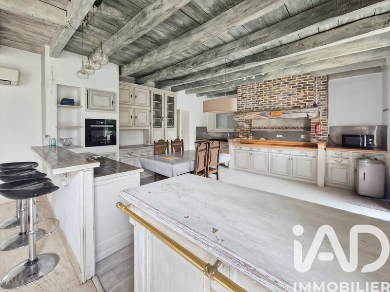 Maison - 251 m² - 8 pièces