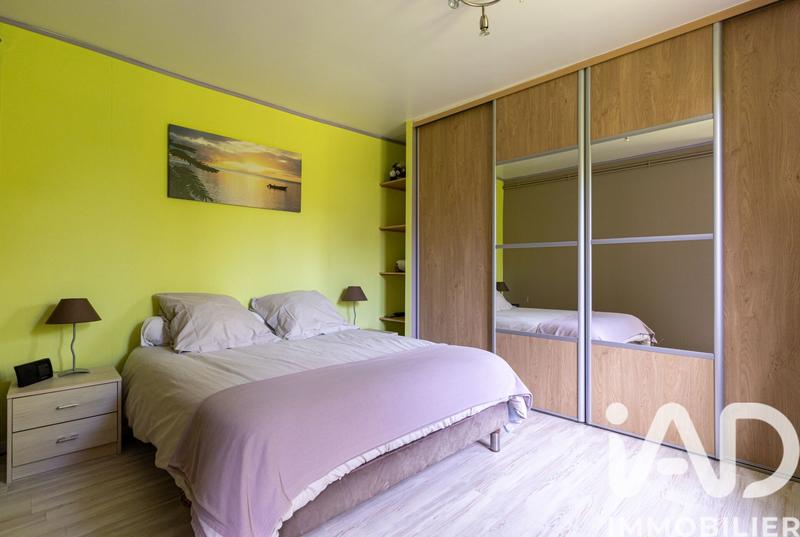 Maison - 210 m² - 8 pièces