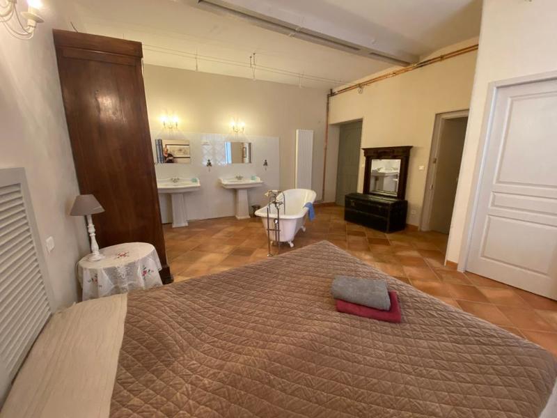 Maison de ville - 334 m² - 7 pièces