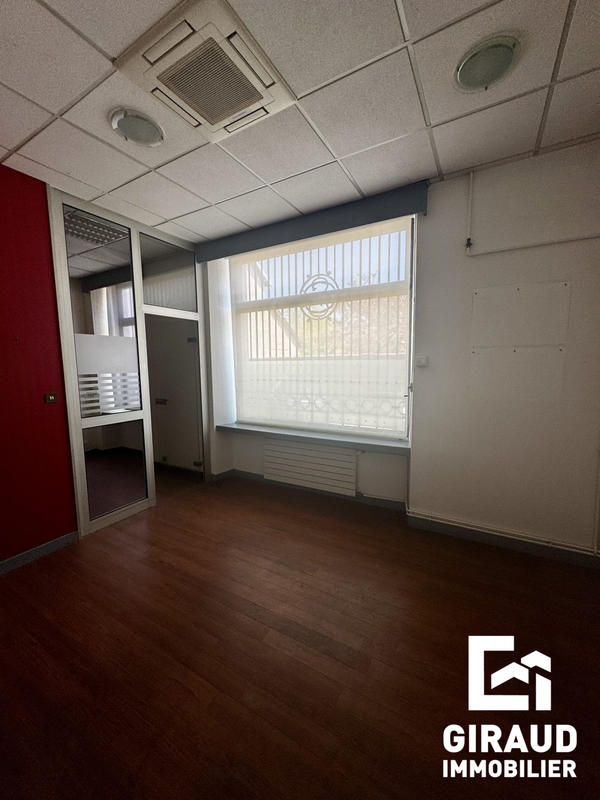 Local commercial - 538 m²