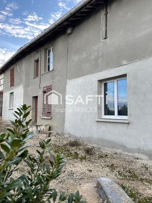 Maison - 140 m² - 1 pièce