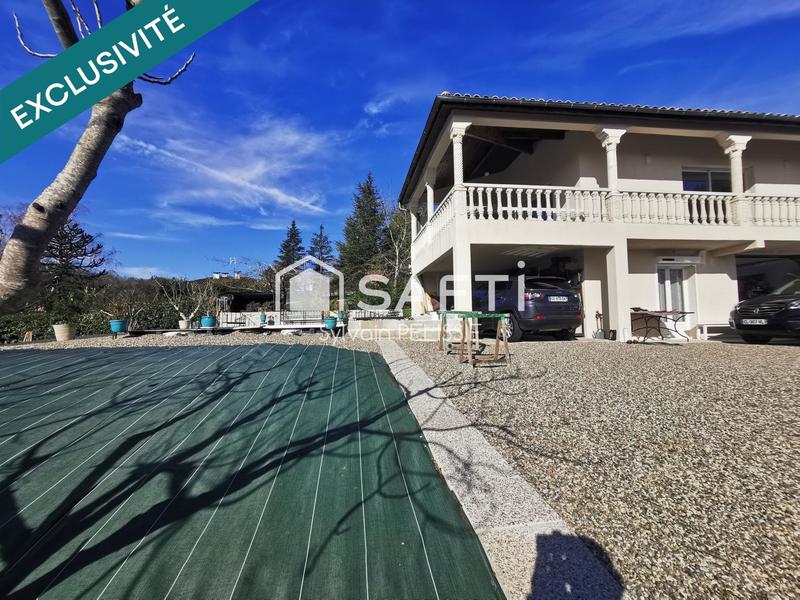 Maison - 200 m² - 7 pièces