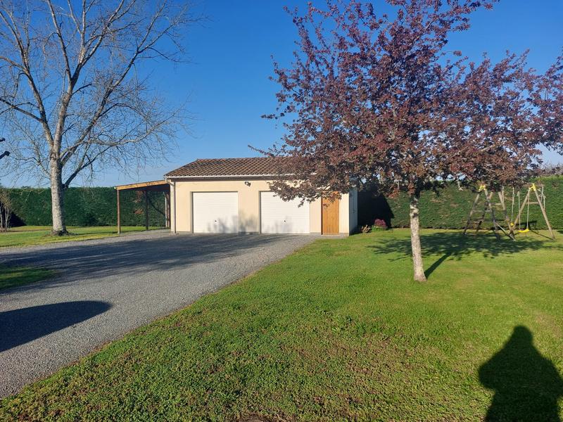 Maison traditionnelle - 191 m² - 10 pièces