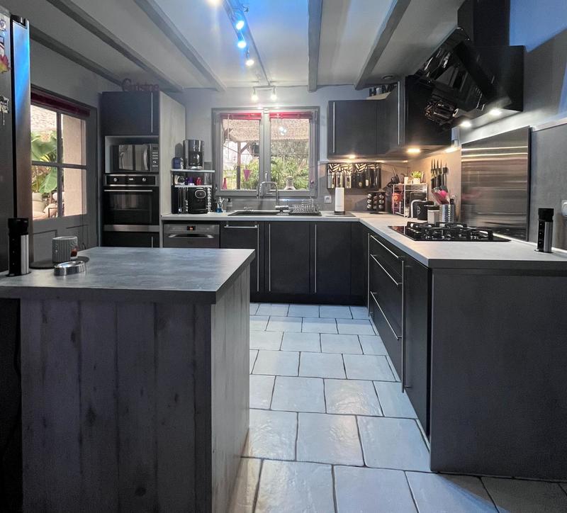 Maison - 95 m² - 5 pièces