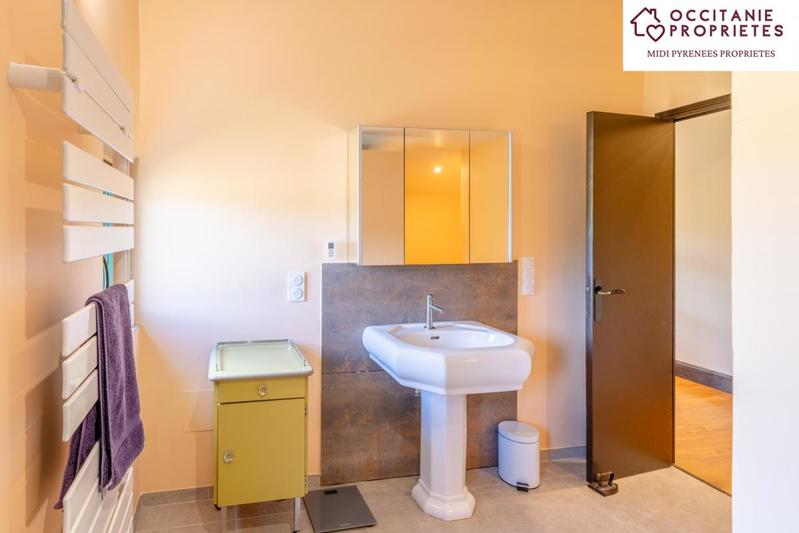 Demeure - 304 m² - 10 pièces