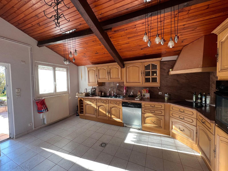 Maison - 147 m² - 7 pièces