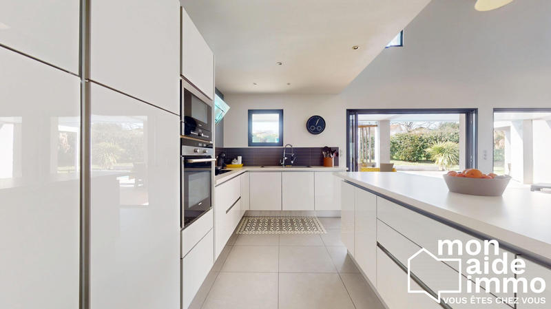 Maison contemporaine - 185 m² - 5 pièces