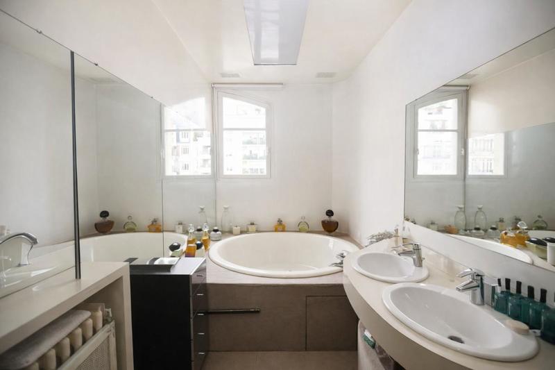 Appartement bourgeois - 139 m² - 5 pièces