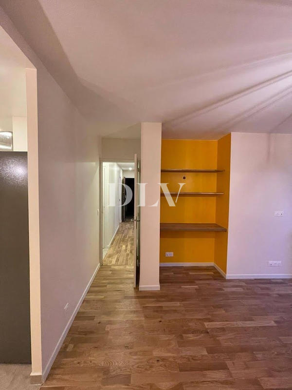 Appartement - 75 m² - 5 pièces