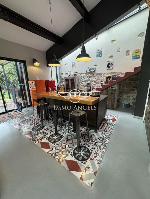 Maison - 150 m² - 4 pièces