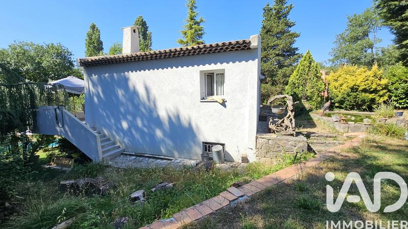 Maison - 204 m² - 6 pièces