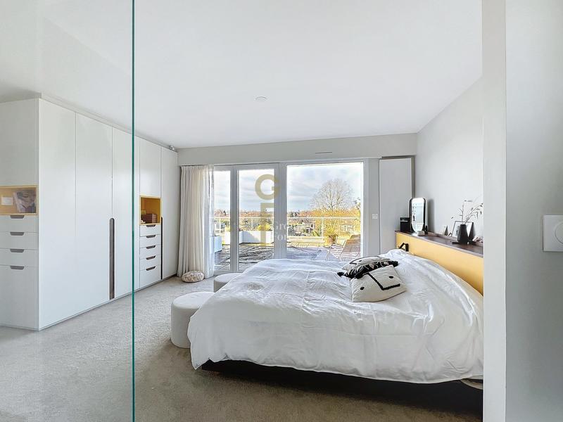 Appartement - 176 m² - 5 pièces