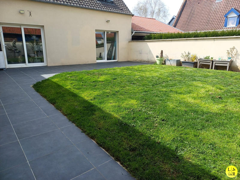 Maison - 167 m² - 8 pièces