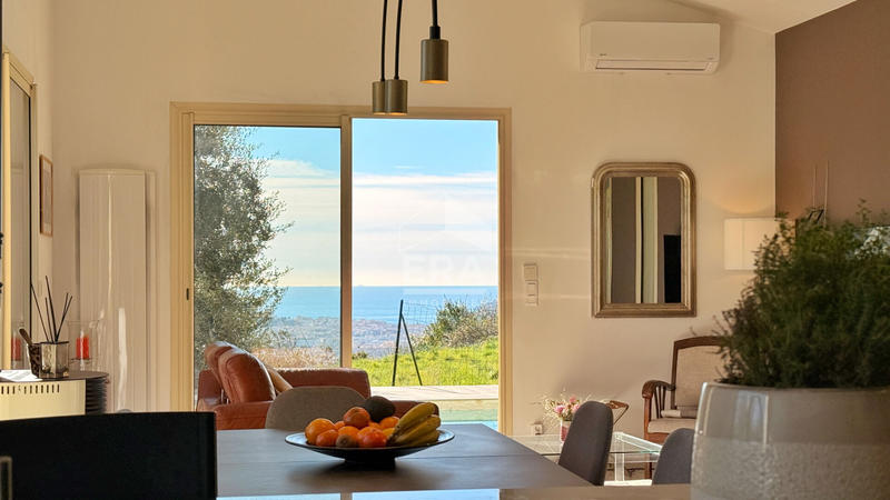 Maison - 144 m² - 5 pièces