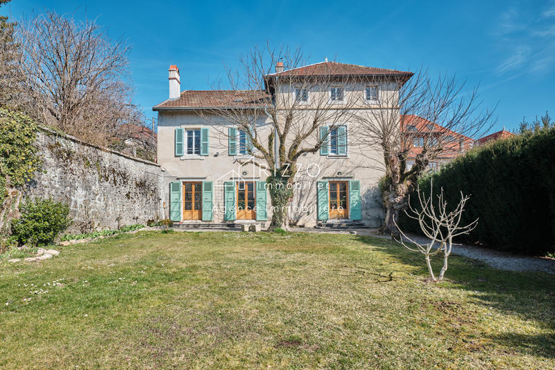 Bastide - 313 m² - 10 pièces