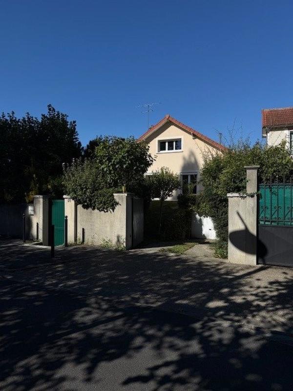 Maison - 110 m² - 4 pièces