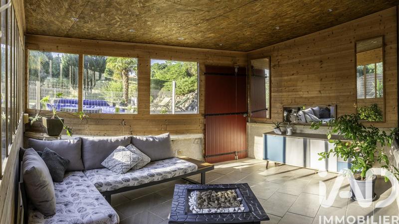 Maison - 120 m² - 2 pièces