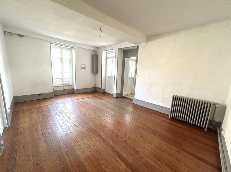 Maison - 95 m² - 5 pièces