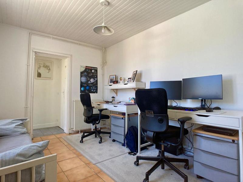 Maison - 240 m² - 10 pièces