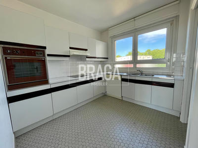 Appartement - 105 m² - 6 pièces