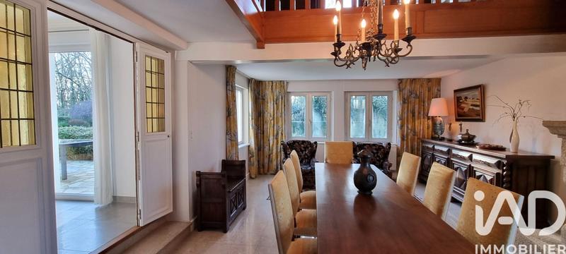 Maison - 183 m² - 8 pièces