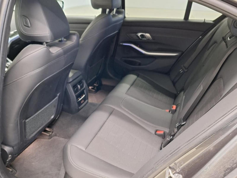 Bmw Série 3 330e Berline Model Sport