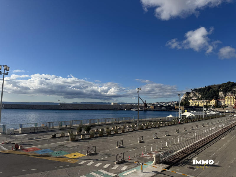 Appartement - 89 m² - 3 pièces