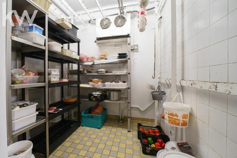 Fonds de commerce - Magasins - 106 m²