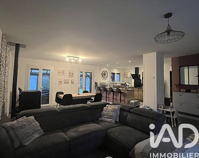 Maison - 97 m² - 4 pièces