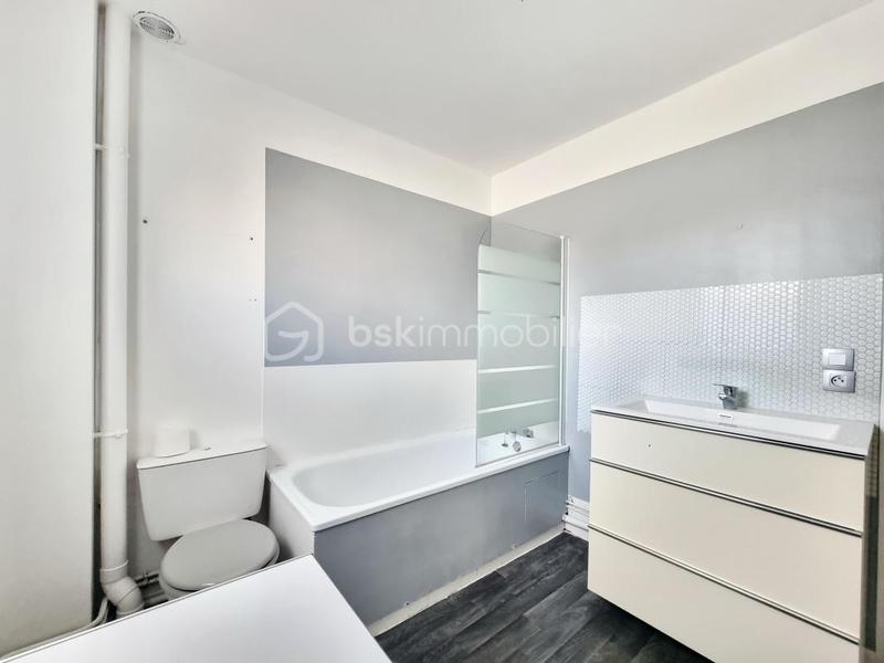 Maison - 84 m² - 4 pièces