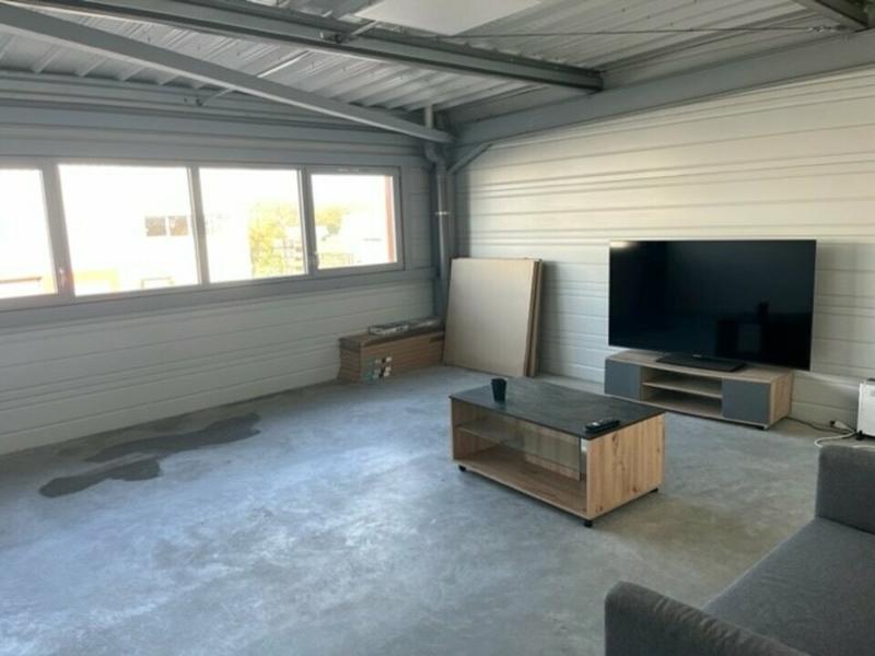 Local d'activité / Entrepôt - 258 m²