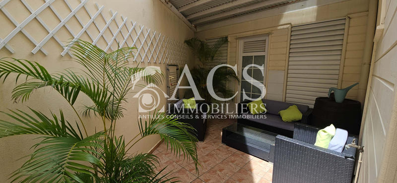 Maison - 177 m² - 8 pièces