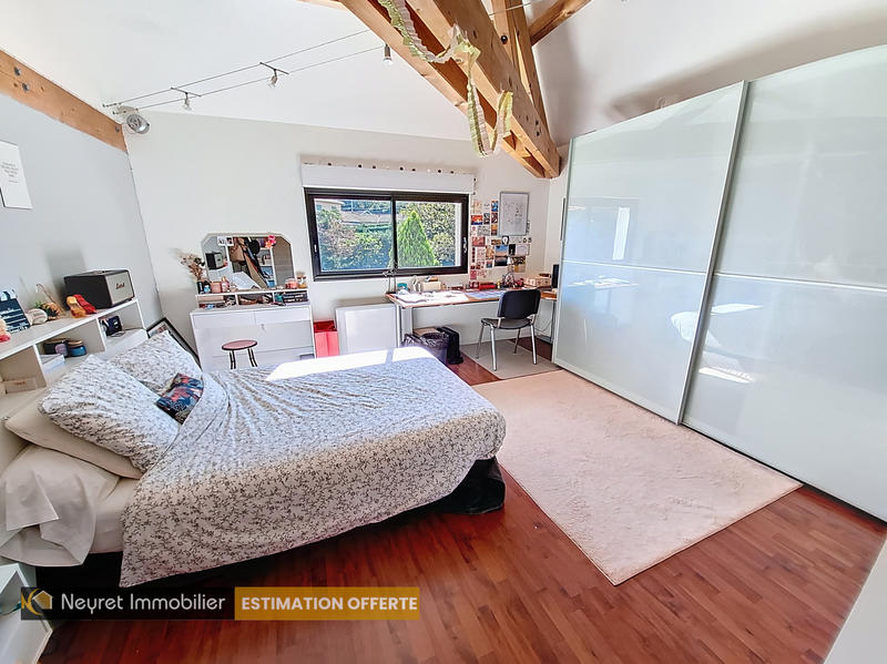 Maison - 308 m² - 10 pièces