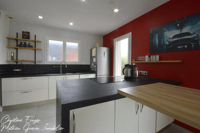 Maison - 104 m² - 4 pièces