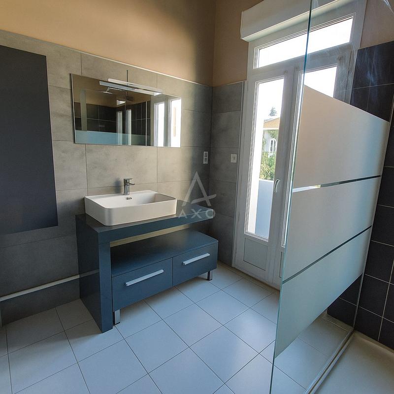 Maison - 161 m² - 6 pièces