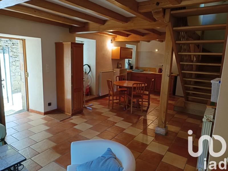 Maison - 230 m² - 9 pièces
