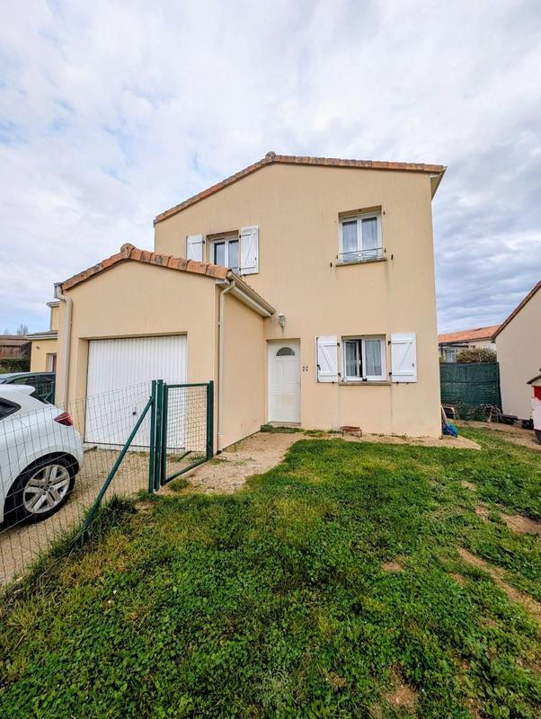 Maison traditionnelle - 105 m² - 4 pièces