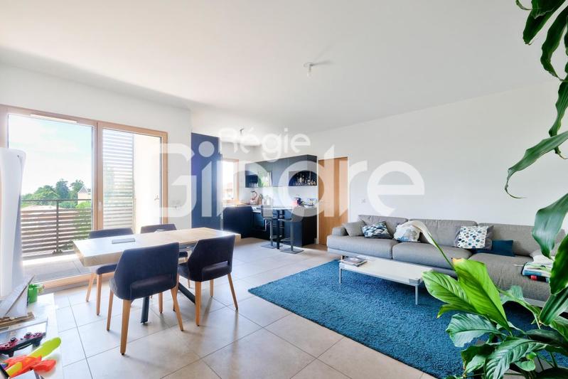 Appartement - 79 m² - 4 pièces