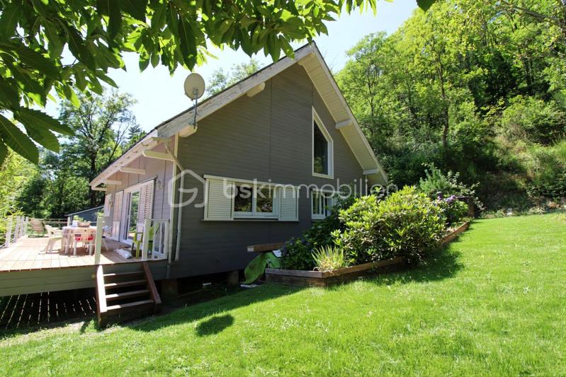 Propriété - 140 m² - 8 pièces