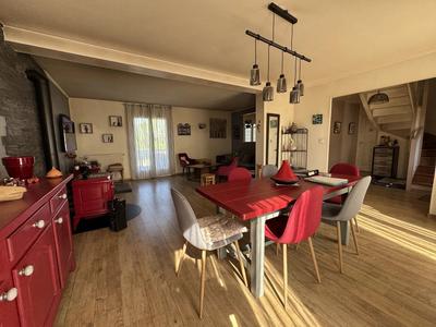 Maison - 112 m² - 5 pièces