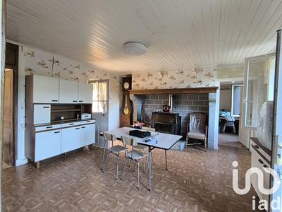 Maison - 90 m² - 8 pièces