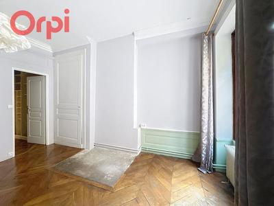 Appartement - 83 m² - 3 pièces