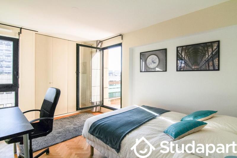 Chambre - 11 m² - 1 pièce