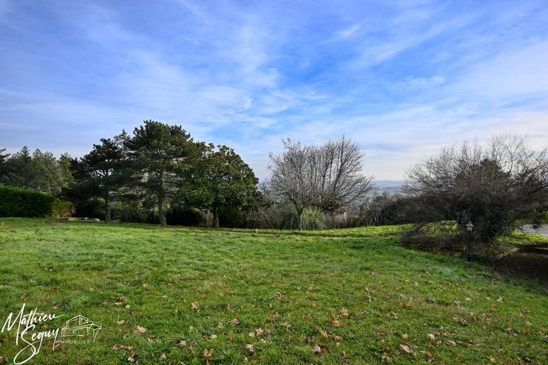 Terrain constructible - 415 m²