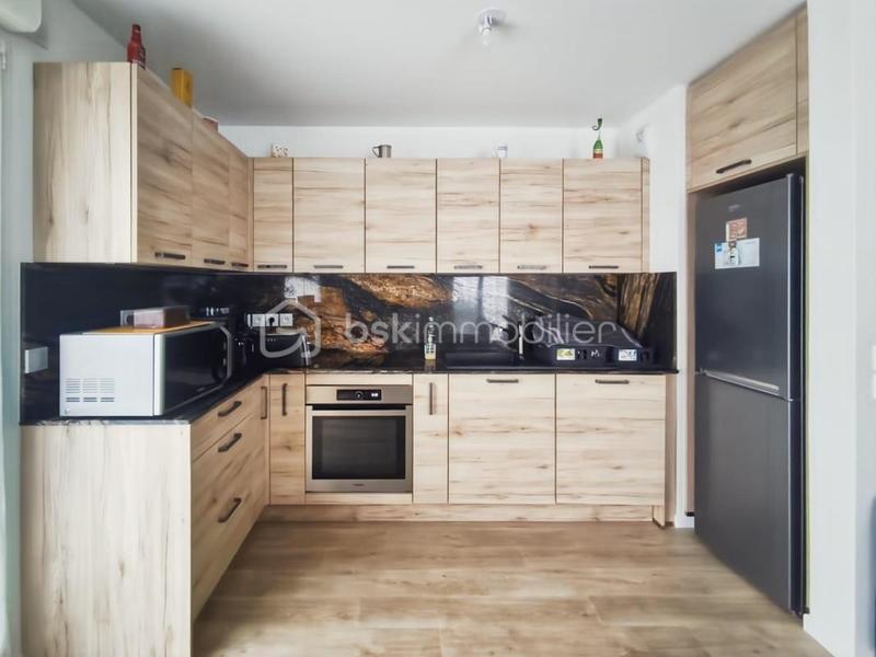 Appartement - 76 m² - 4 pièces